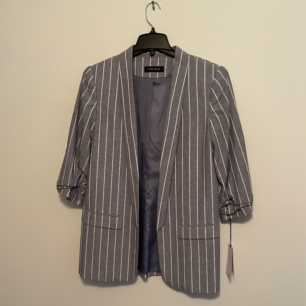 Ivanka Trump lightweight Suit Jacket